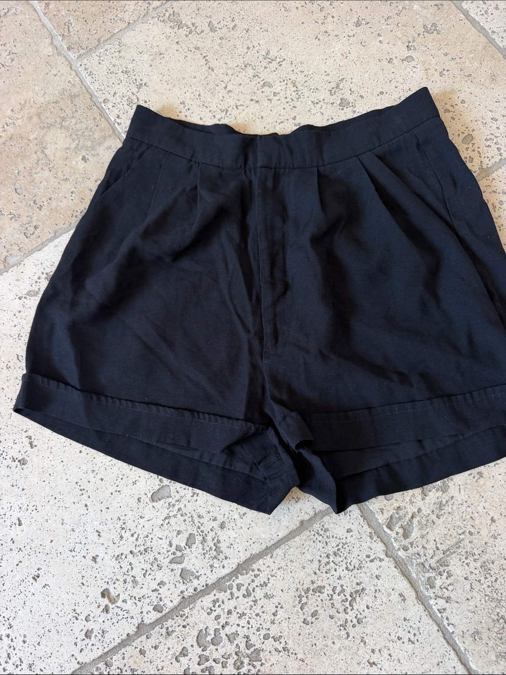 Nonchalant black pleated polyester shorts sz Small